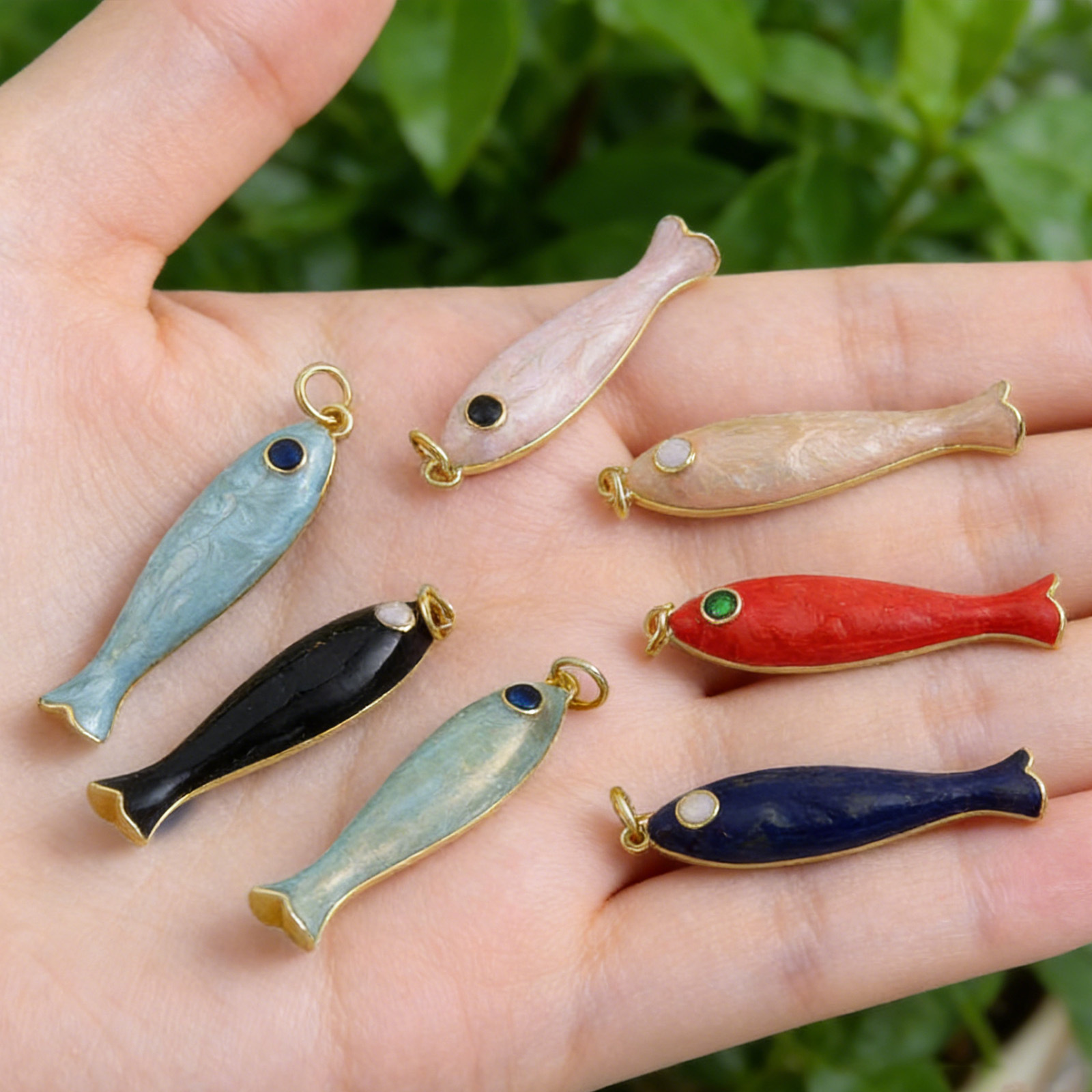 قطعة واحدة من قلادة السمكة الن - مراجعة Vintage Collectibles For Sale وسعره