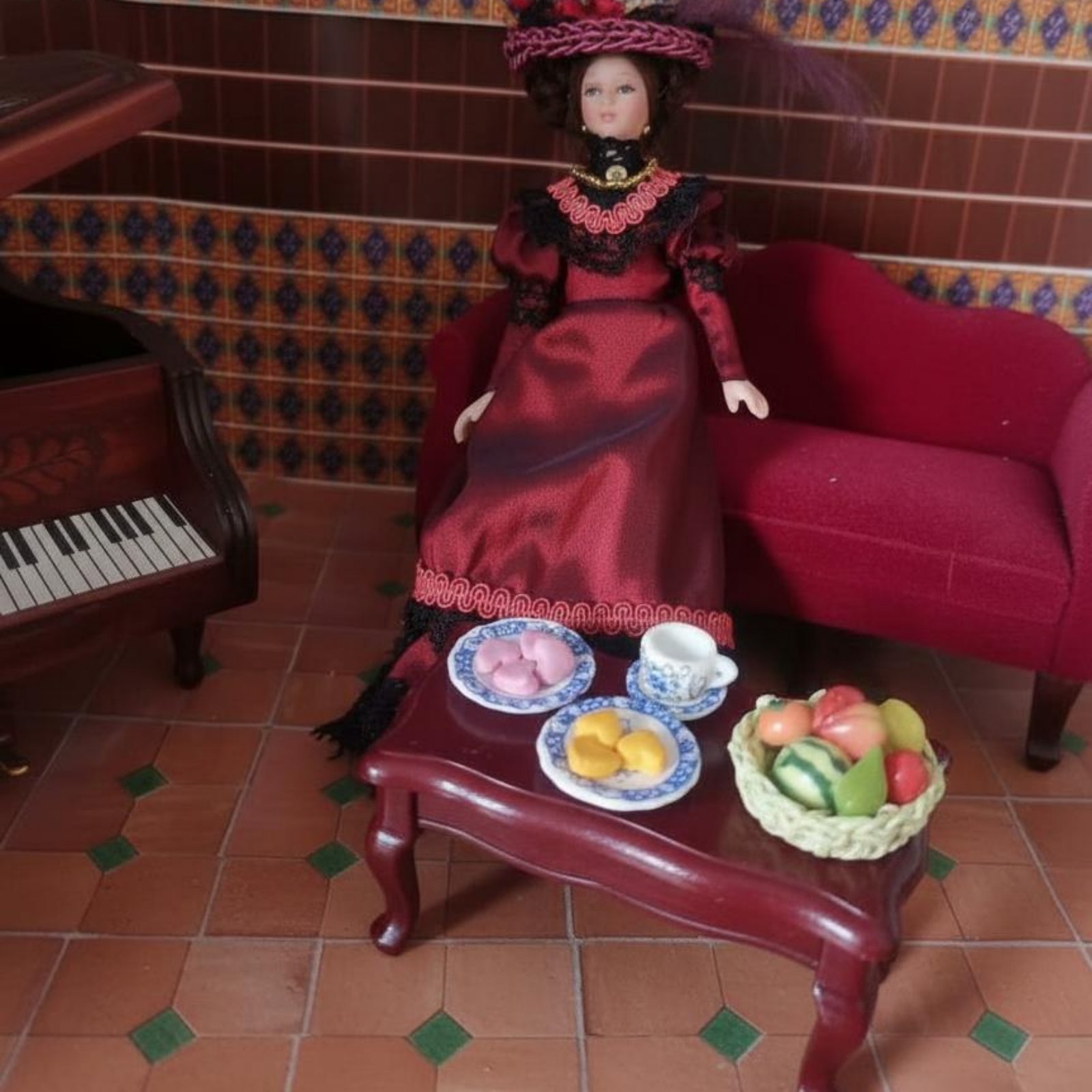 دمية بورسلين فيكتورية بمقياس 1 - مراجعة Vintage Collectible Porcelain Dolls وسعره